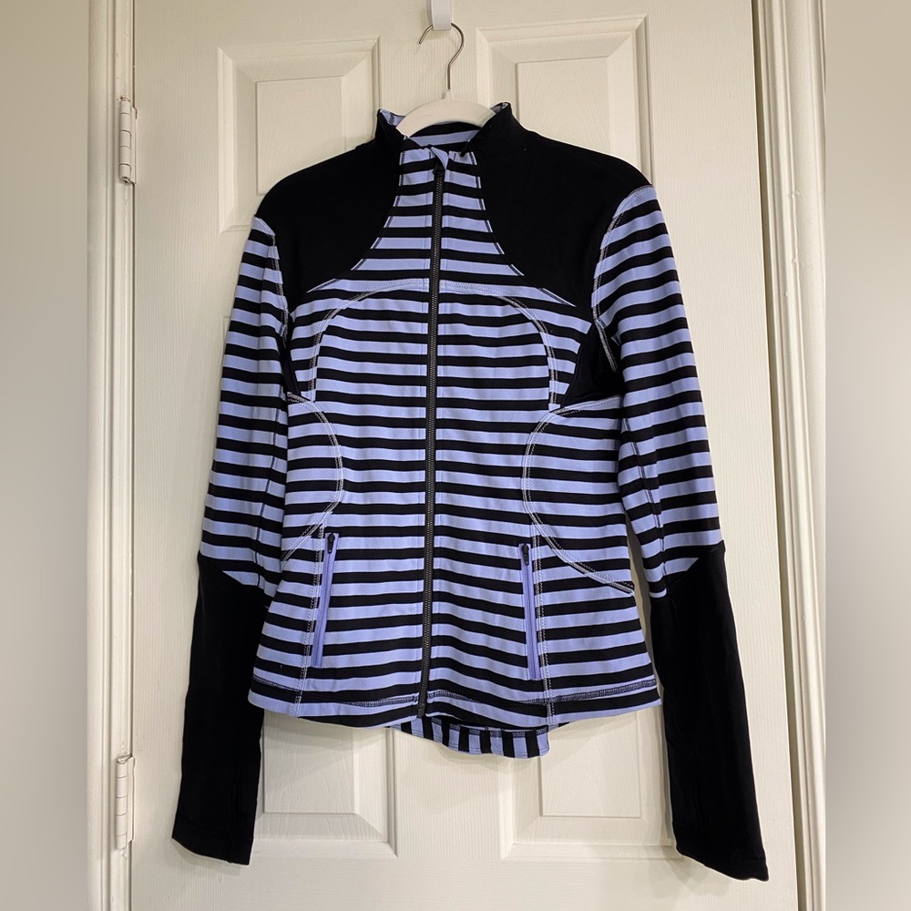 LuluLemon Forme Jacket Sea Stripe Polar Haze Black / Black Size 8